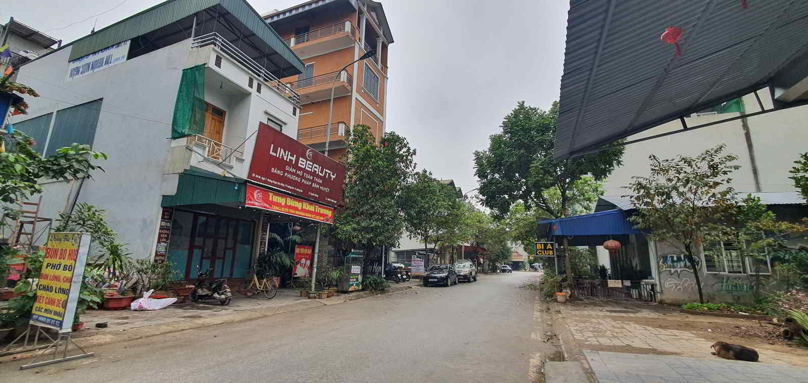 Phố chợ Lương Sơn dân cư đông đúc kinh doanh tấp nập